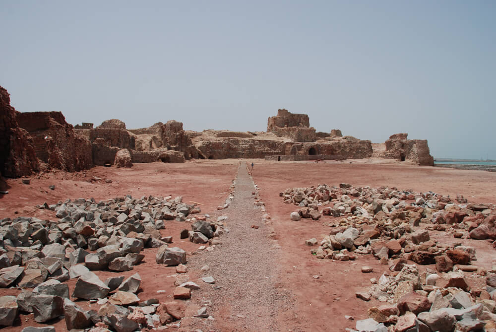 Road to the Fort Abbas in Pakistan