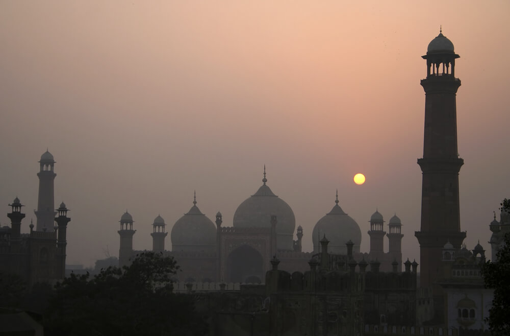 Badshahi Mosque Lahore sunrise time