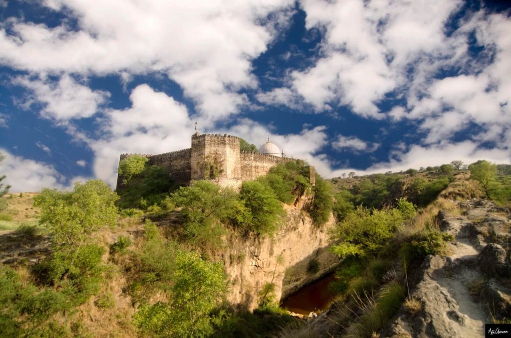 Mountain view of the Sangnu Fort