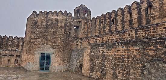 Outside of the Sangni fort in Pakistan