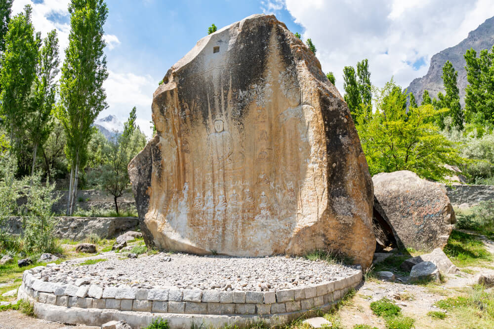 Manthal Buddha Rock