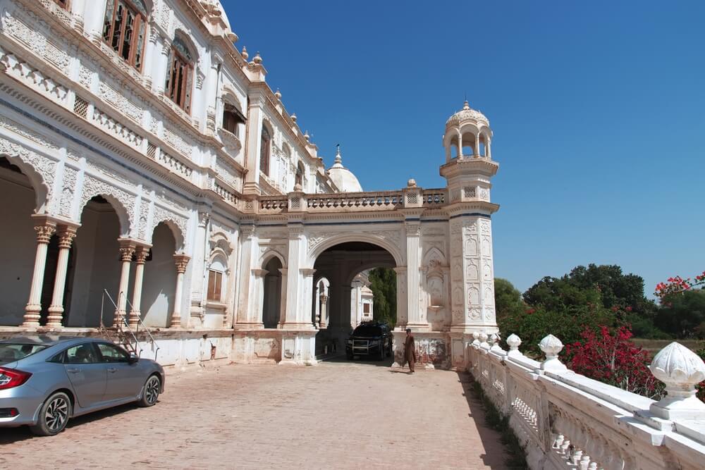 Sadiq Garh Palace