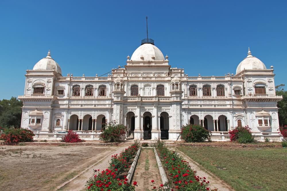 Sadiq Garh Palace