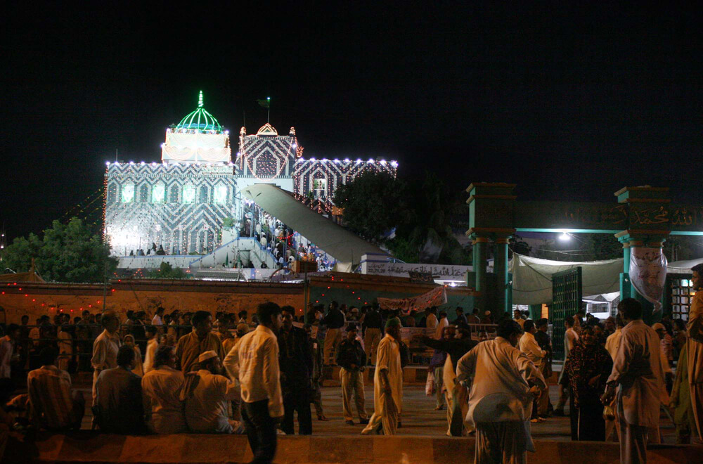 Abdullah Shah Ghazi Shrine Mazar Clifton Karachi Abdullah Shah Ghazi Shrine Mazar Clifton Karachi