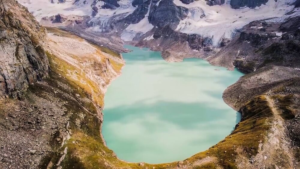 Chitta Katha Lake