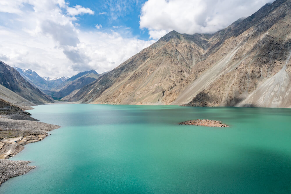 Satpara Lake