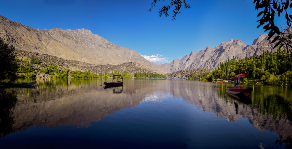 Upper Kachura Lake