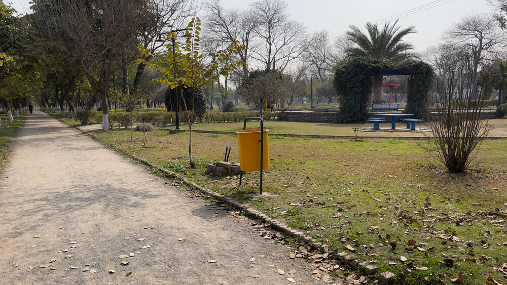 Kachnar Park
